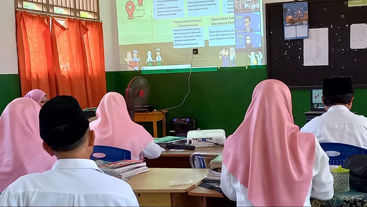 Wajah Baru Kurikulum Merdeka 2025: Guru Hadapi Tiga Tantangan Besar: AI, Coding, dan Belajar Mendalam